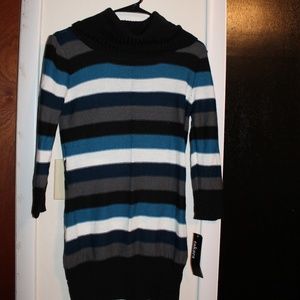 Sweater Dress/Long Top, NWT, Size Medium